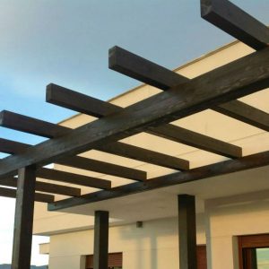 Porches de madera en un Chalet - Imagen 2