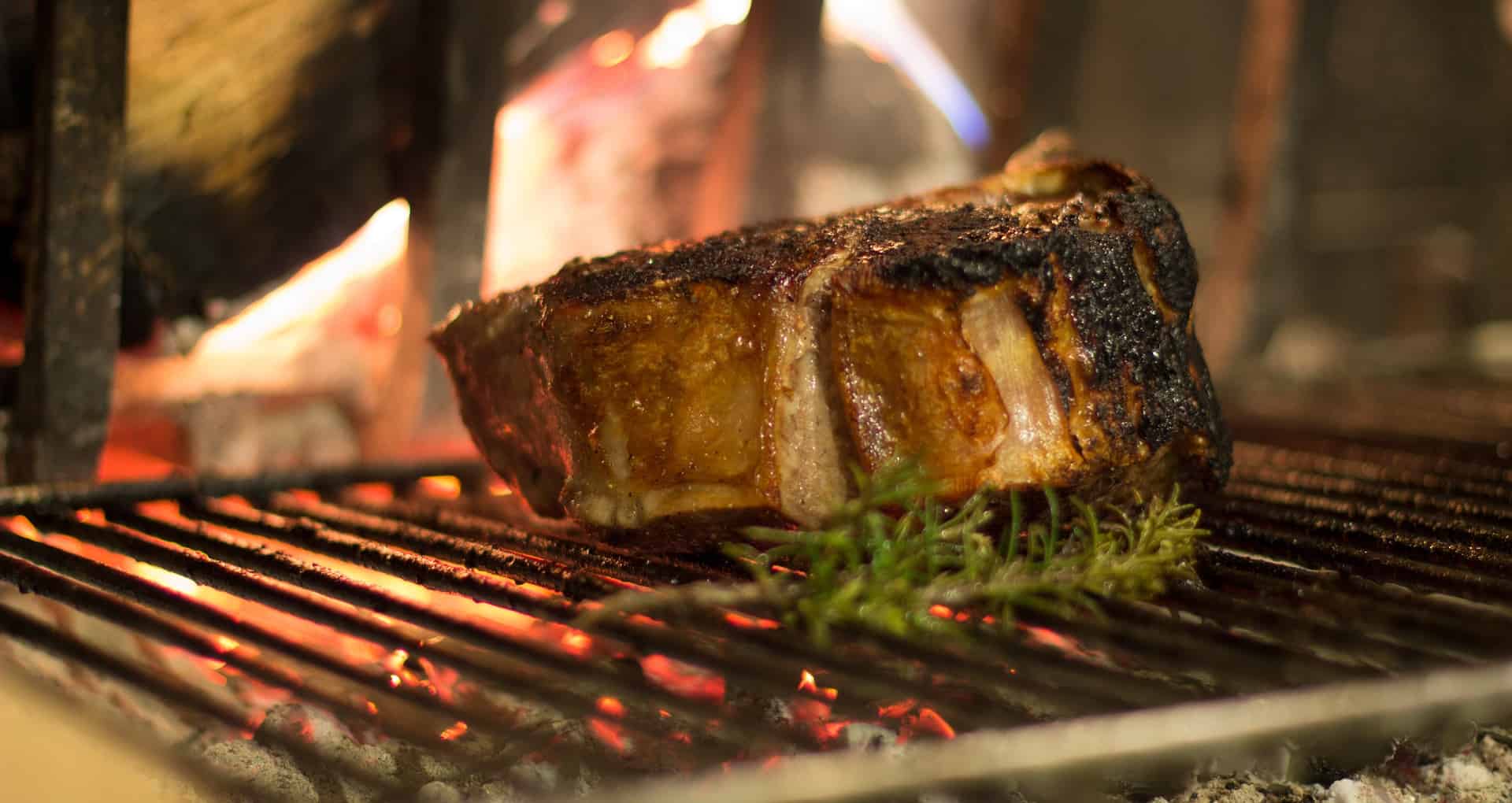 BARBACOA METALICA CON PARRILLA Y PAELLERO - RUSTICOS Y MADERA