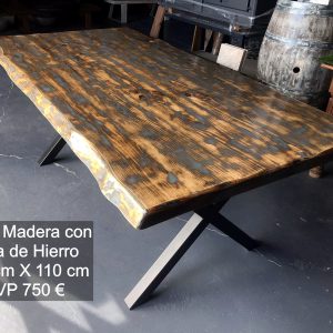 MESA CON PATAS DE HIERRO