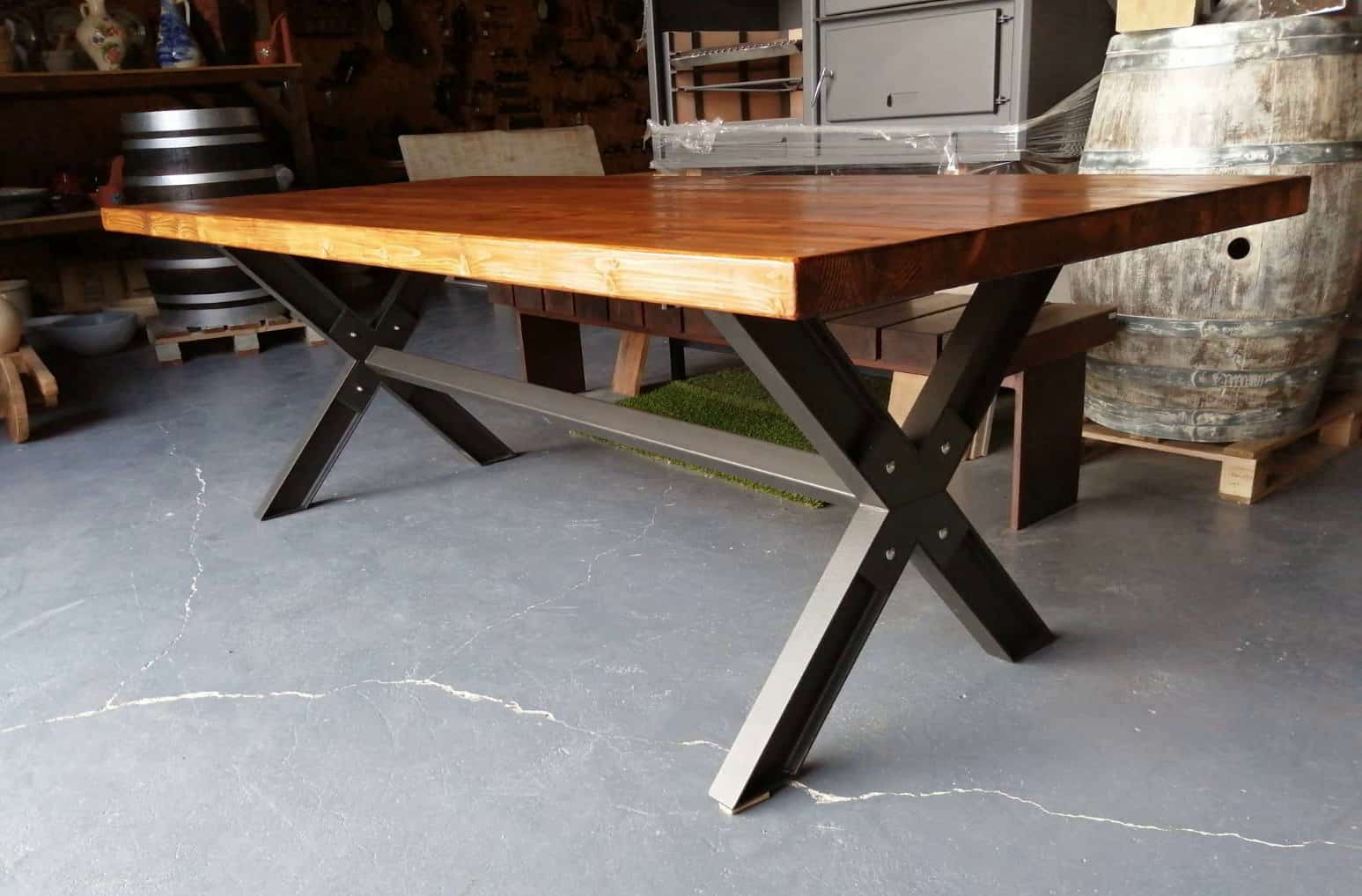 MESA MADERA CON PATA DE HIERRO COLOR CASTAÑO - RUSTICOS Y MADERA