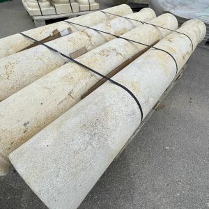 COLUMNA EN PIEDRA TRAVERTINO - Acabado Abujardado - Imagen 3