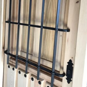 detalle de la reja y cerradura
