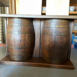 BARRA DE MADERA CON TONEL DE MADERA - Imagen 3