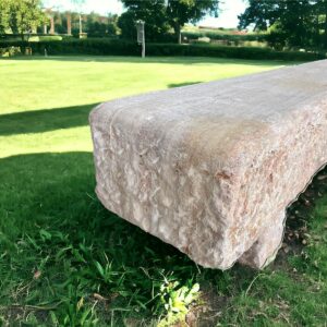 asiento de piedra para exterior