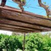 mimbre en techo de pergola